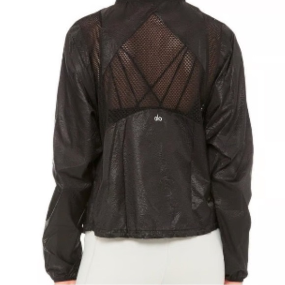 ALO Yoga Women's Black Lightweight Sunset After Yoga Jacket. Size M - Picture 3 of 14
